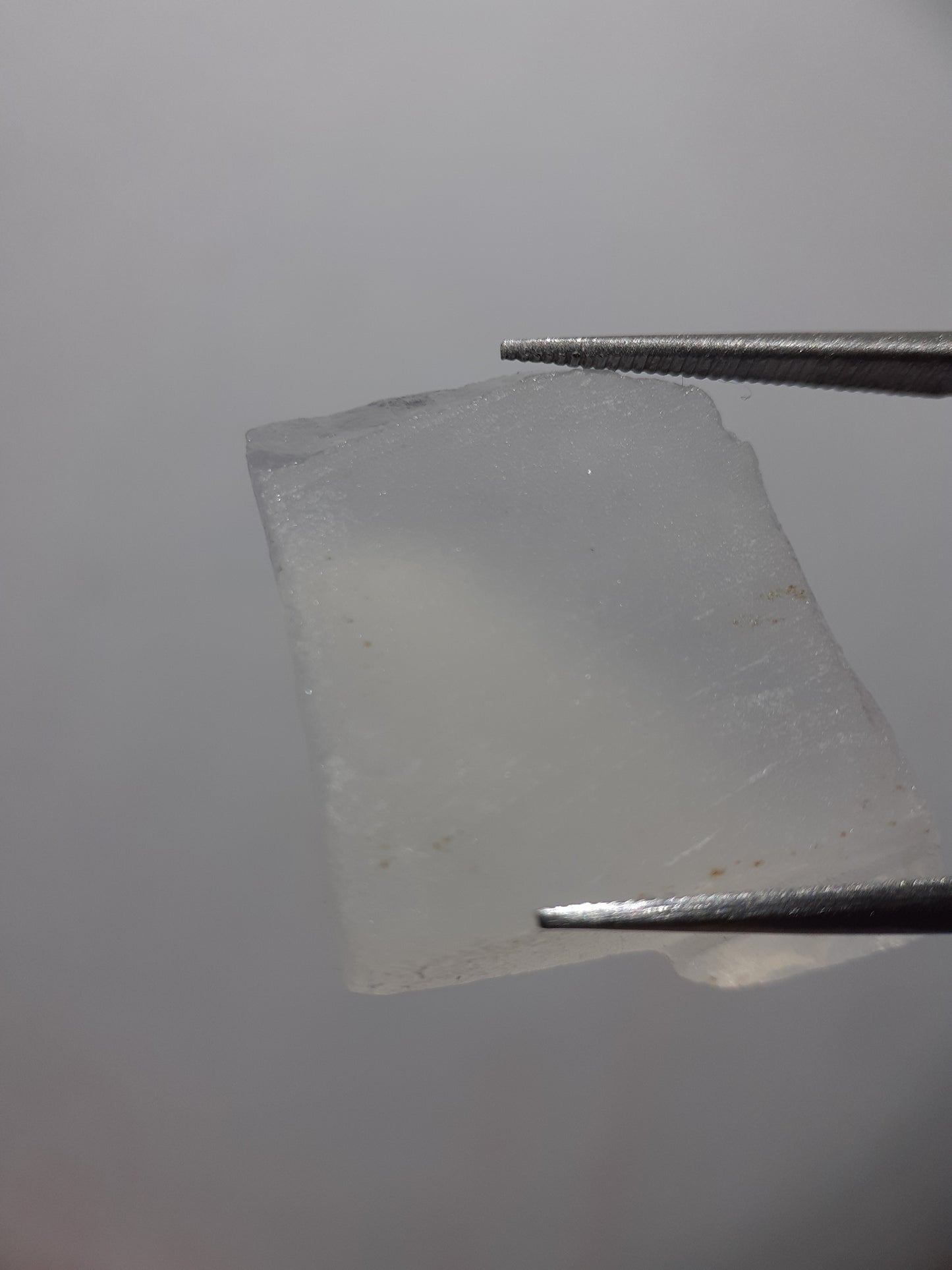 Natural White Opal - 16.84 ct - Rough Gemstone - unheated - Certified by NGB - Natural Gems Belgium