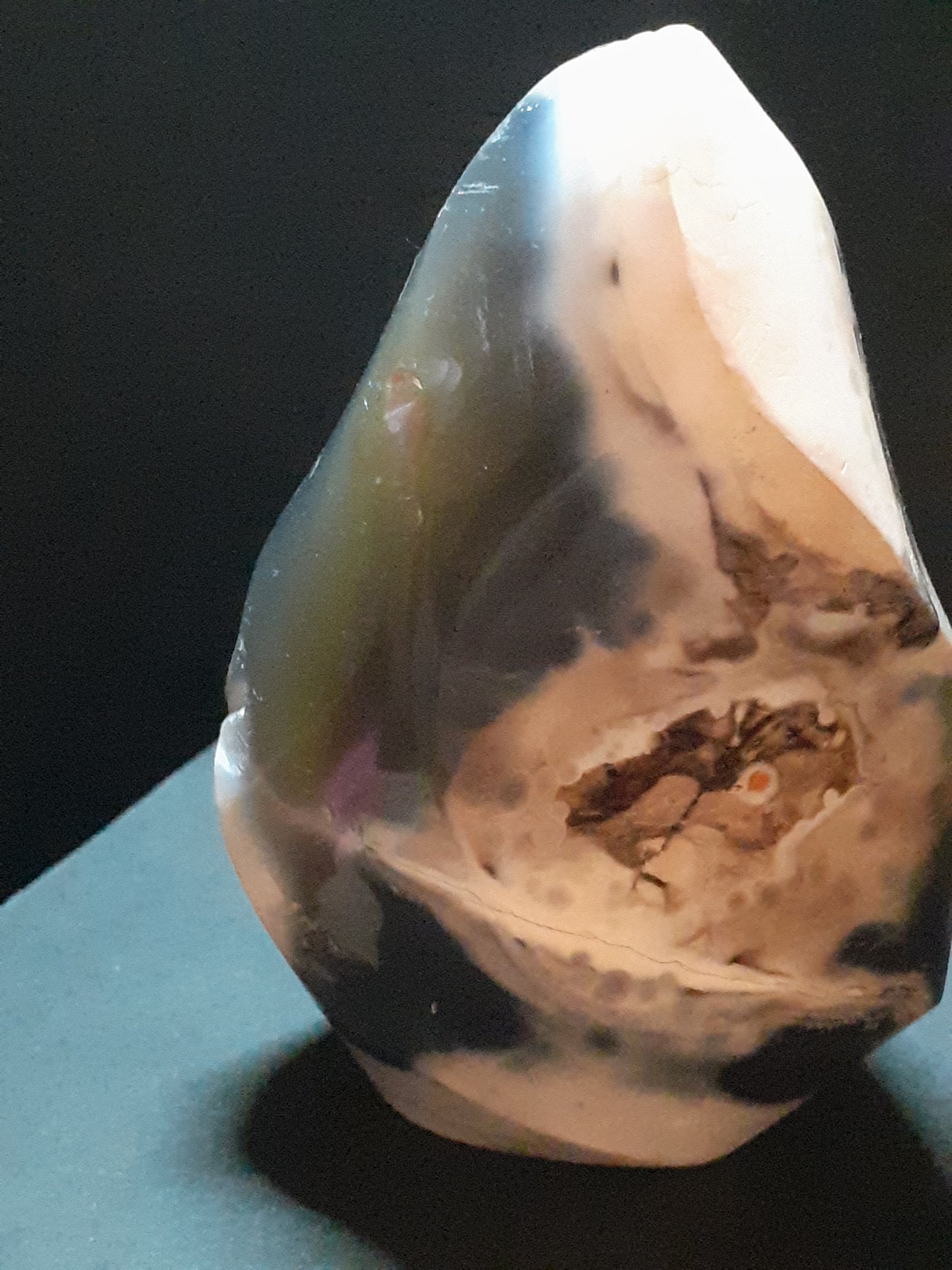 Natural Bluish Grey Orca Agate Flame - 8.1 cm - 206 gr - flame free form tower - Natural Gems Belgium