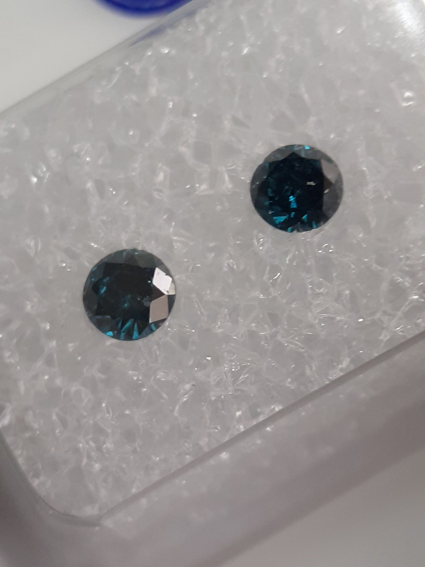 Diamonds Pair Round - Natural - certified - 0.36 ct - sealed - fancy greenish blue - Natural Gems Belgium