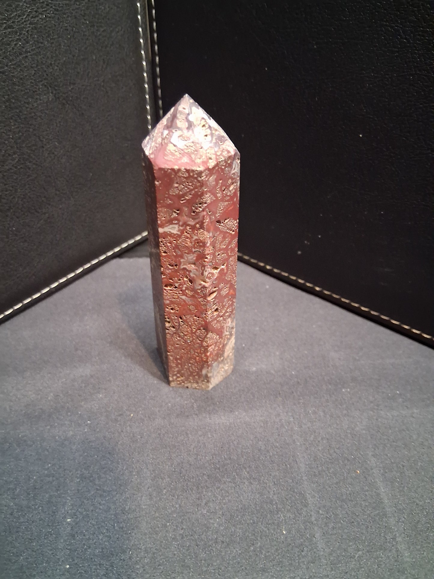 Natural Agate tower - 9.2 cm - red lace agate