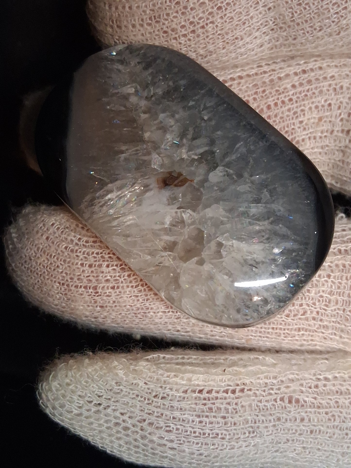 Natural Agate Palmstone - oval - 5x3 cm - Black Agate - nice crystalline balance - Natural Gems Belgium