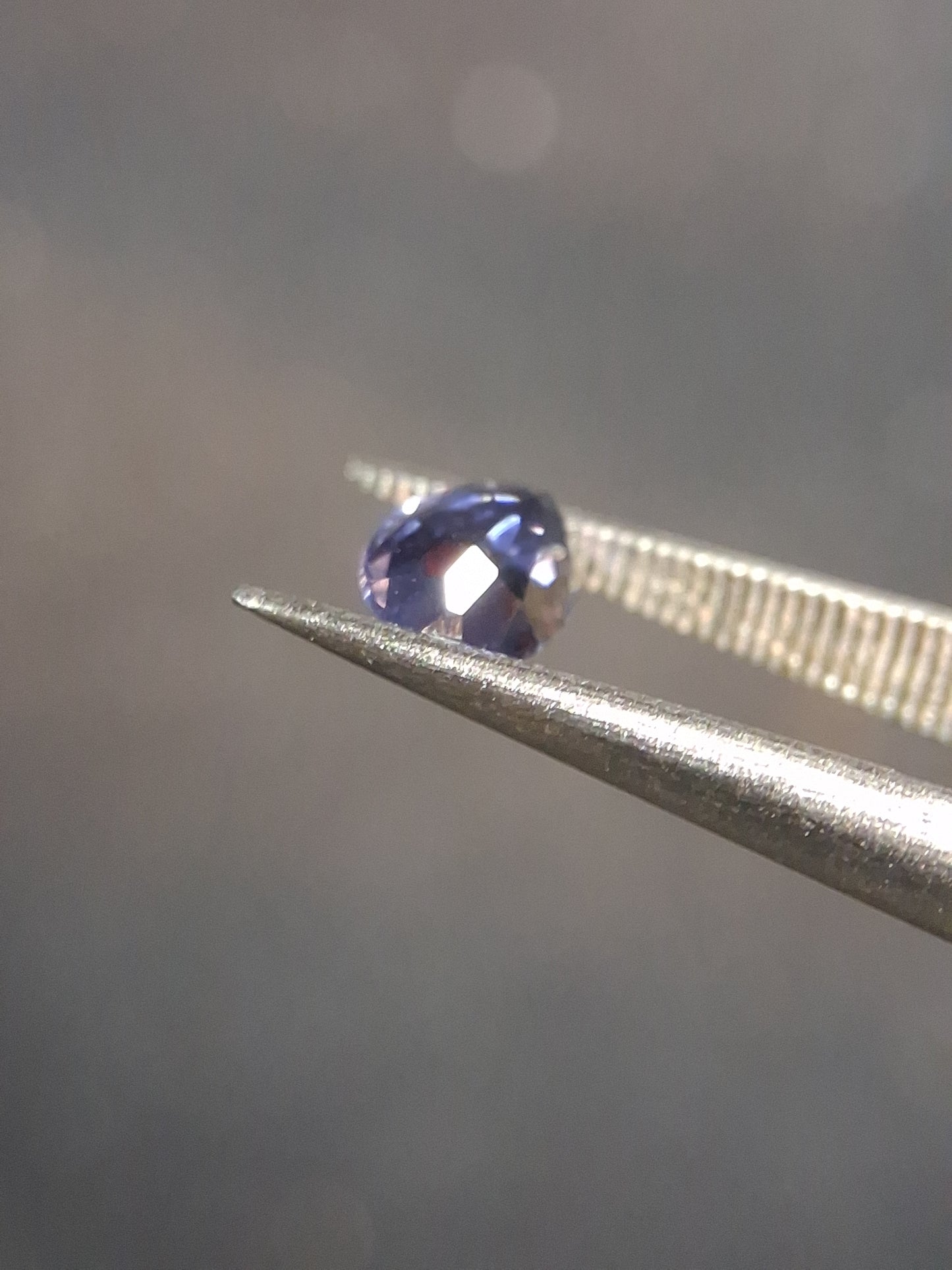 Natural Iolite - 0.433 ct - oval - unheated - bluish violet- high quality cordierite (Copy) - Natural Gems Belgium