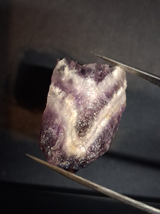 Natural amethyst - Rough Dream Amethyst - 104 ct - chevron amethyst - magnificent pattern - Natural Gems Belgium