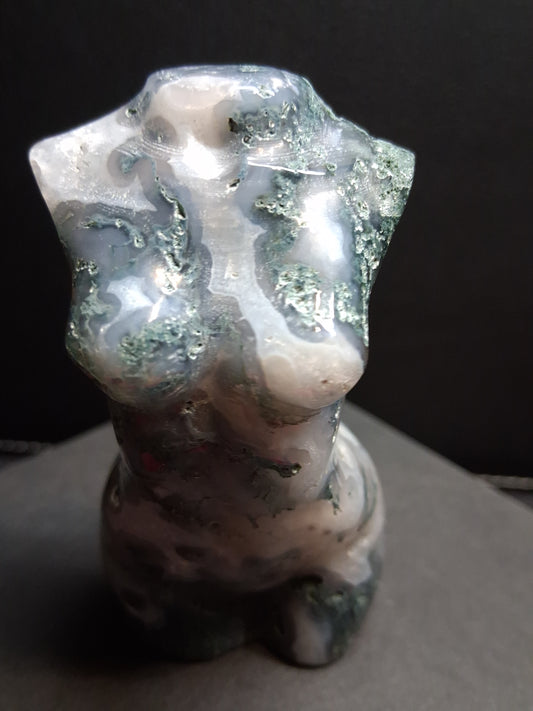 Natural Agate - Handharved Torso - 8 cm high - moss agate lady torso - nice pattern