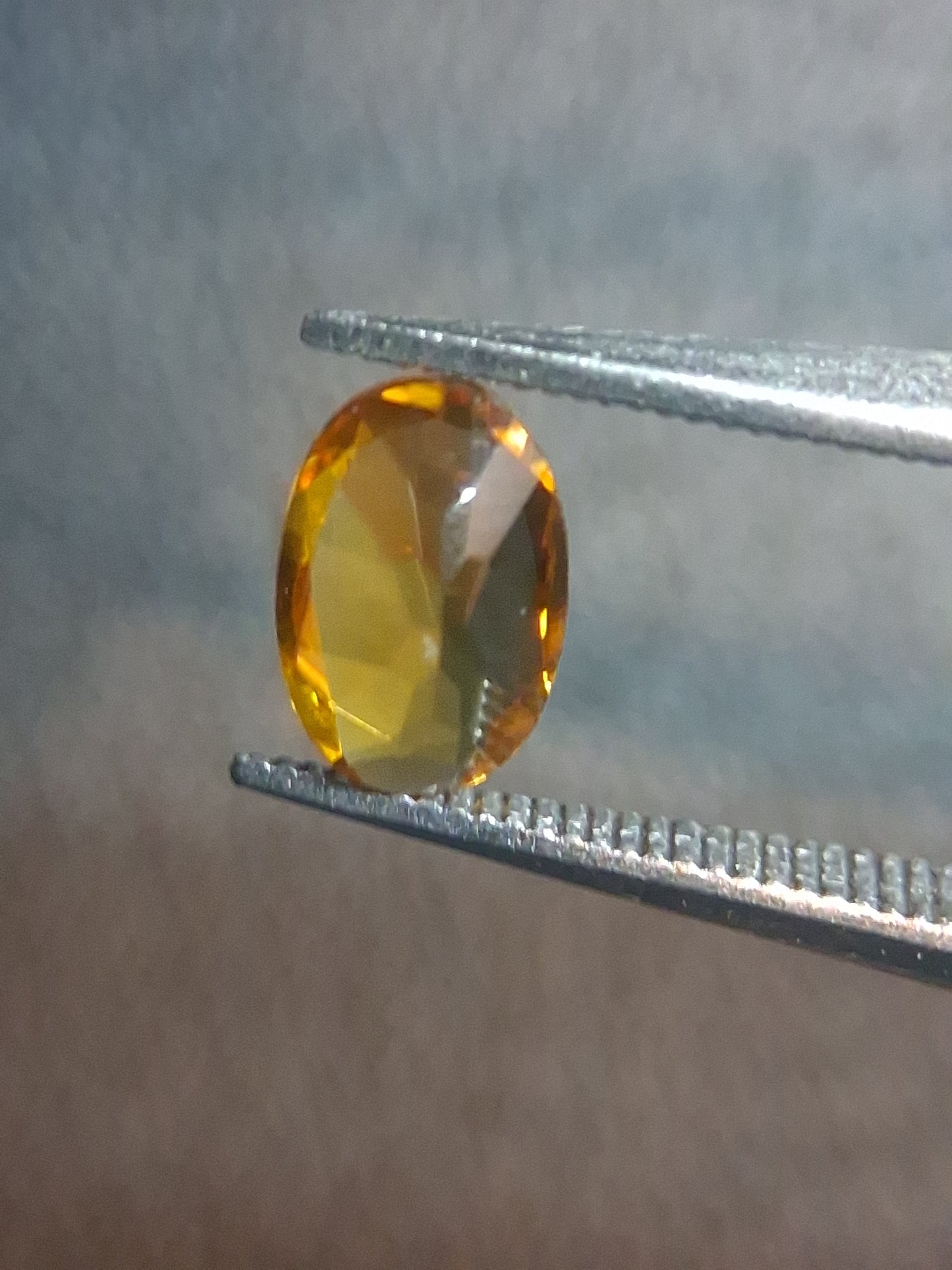 Natural Citrine – Faceted Oval Cut 4x6 mm 0.369 ct Honey Yellow | Loose Gemstone - Natural Gems Belgium