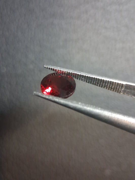 Granato naturale - Rodolite - 1,023 ct - taglio rotondo sfaccettato - gemma rossa