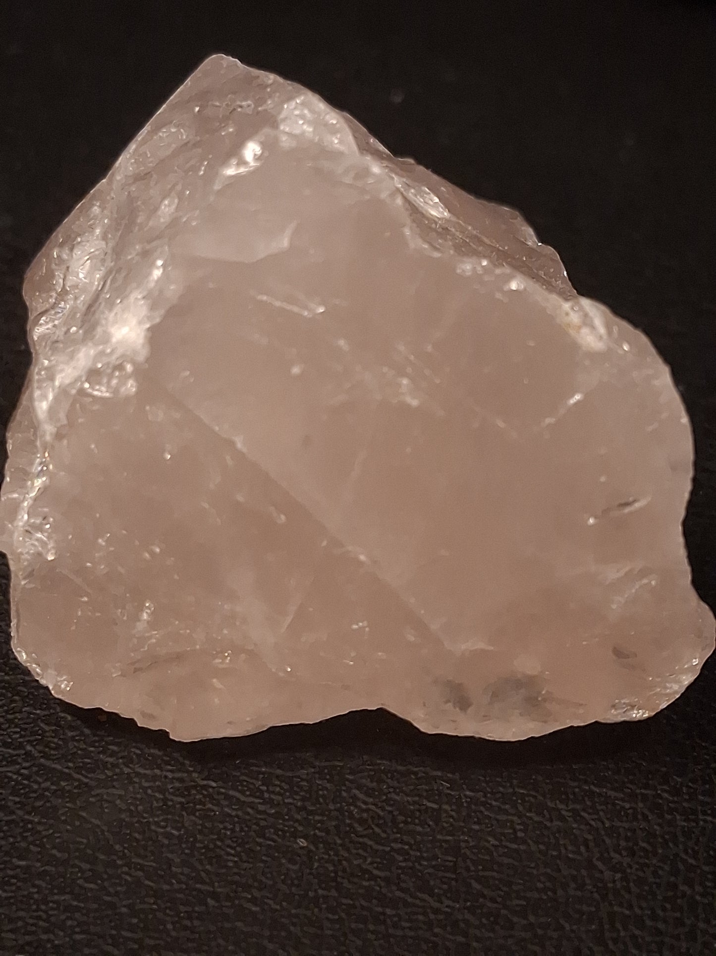 Natural Rough Rose Quartz – 301 ct – 38.9 × 36.4 × 32.1 mm – Natural Pink Quartz Crystal
