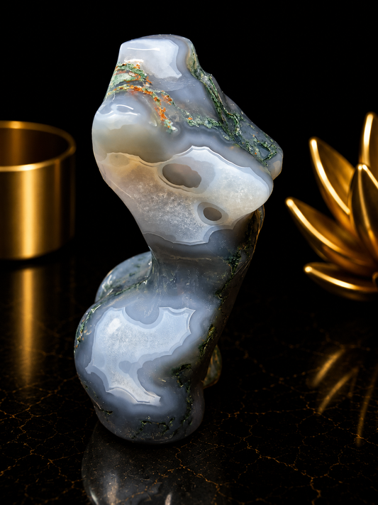 Natural Agate - Handharved Torso - 8 cm high - Grey moss agate lady torso