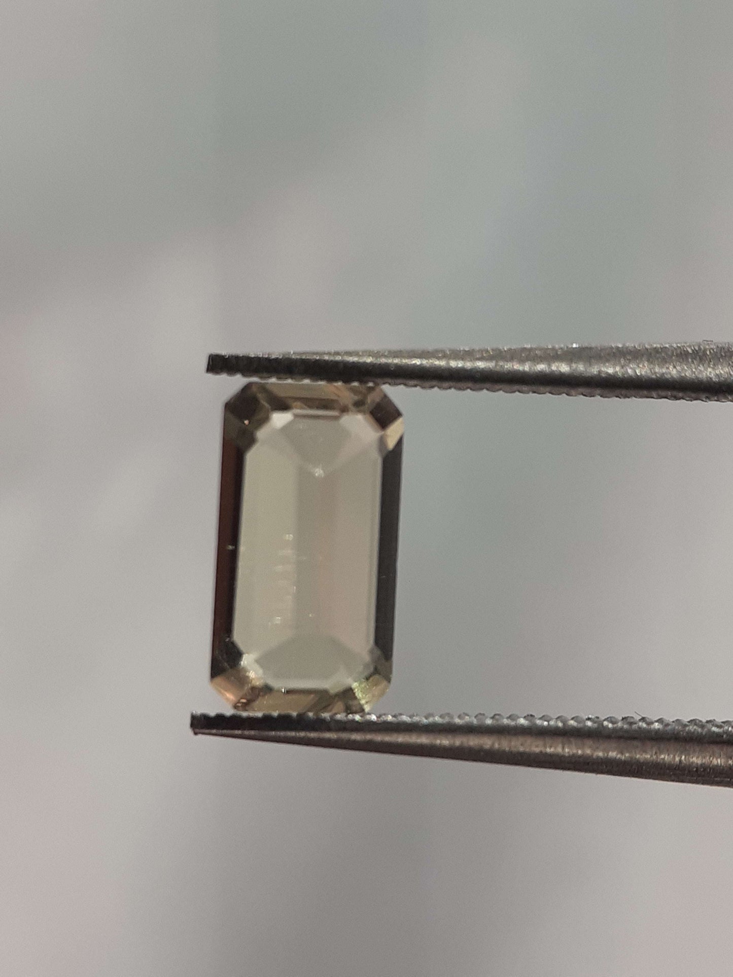 Natural Yellowish green Diaspore - 1.04 ct - Octagon - unheated - certified by NGB All Diaspore Gemstones - Faceted Diaspore Natural Gems Belgium