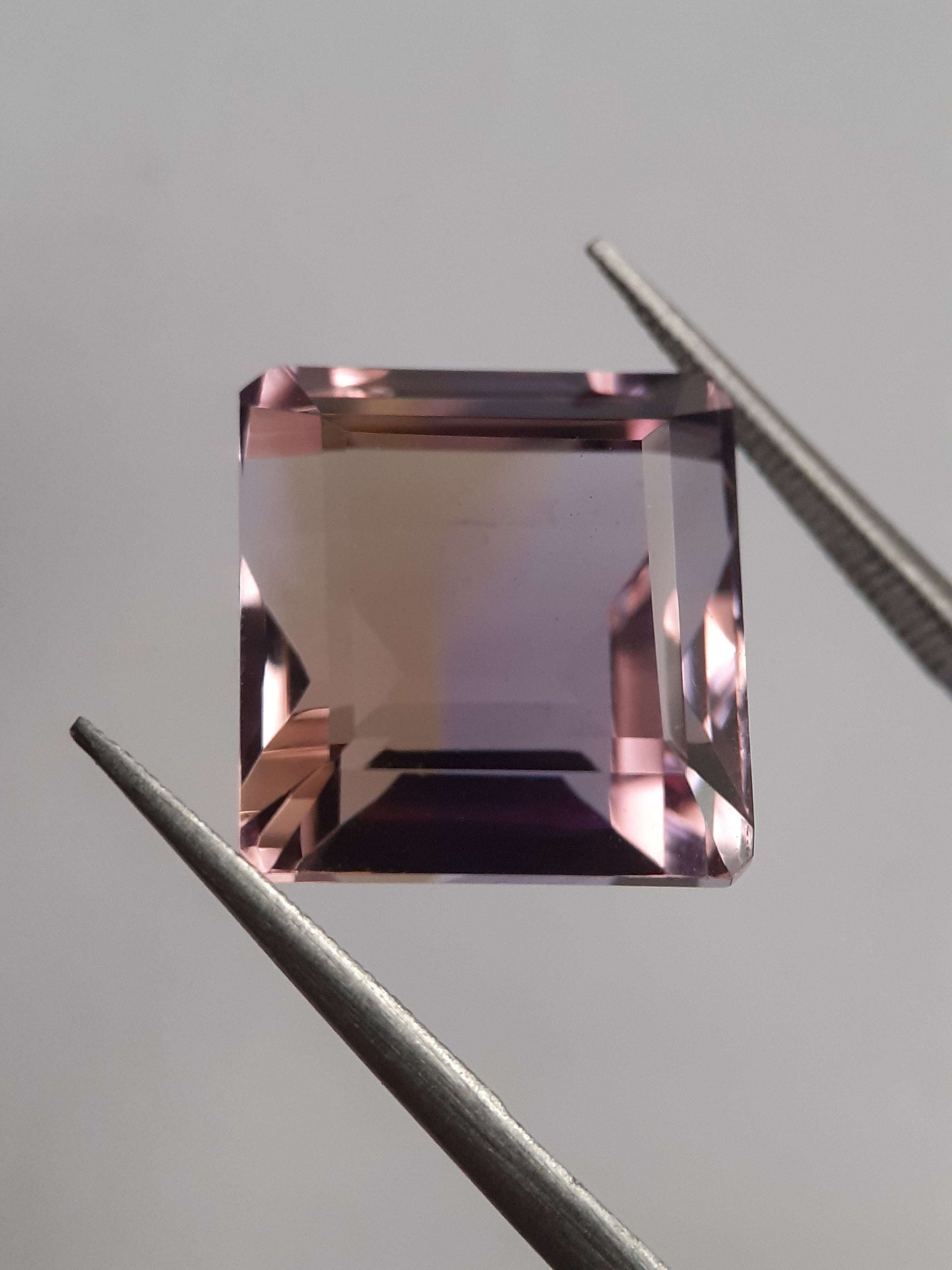 Natural purple and yellow Ametrine - 13.178 ct - octagon All Ametrine Gemstones - Faceted Ametrine Natural Gems Belgium