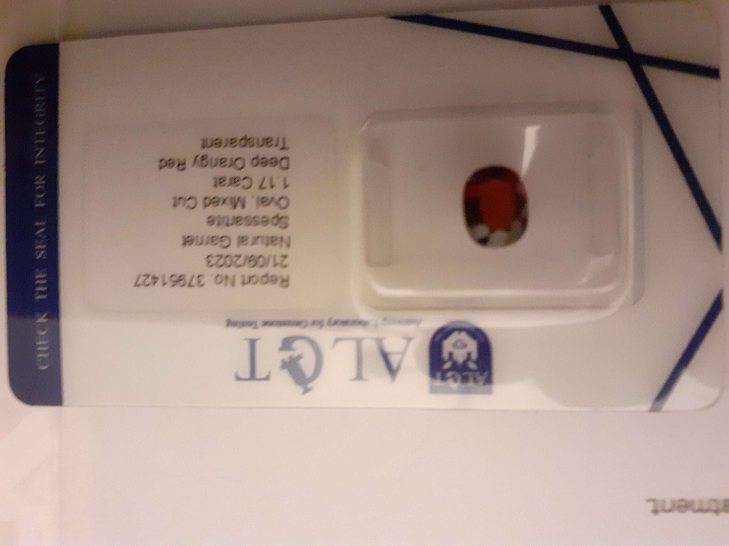 Certified orangy red Spessartite Garnet - 1.17 ct oval - Sealed - Natural Gems Belgium