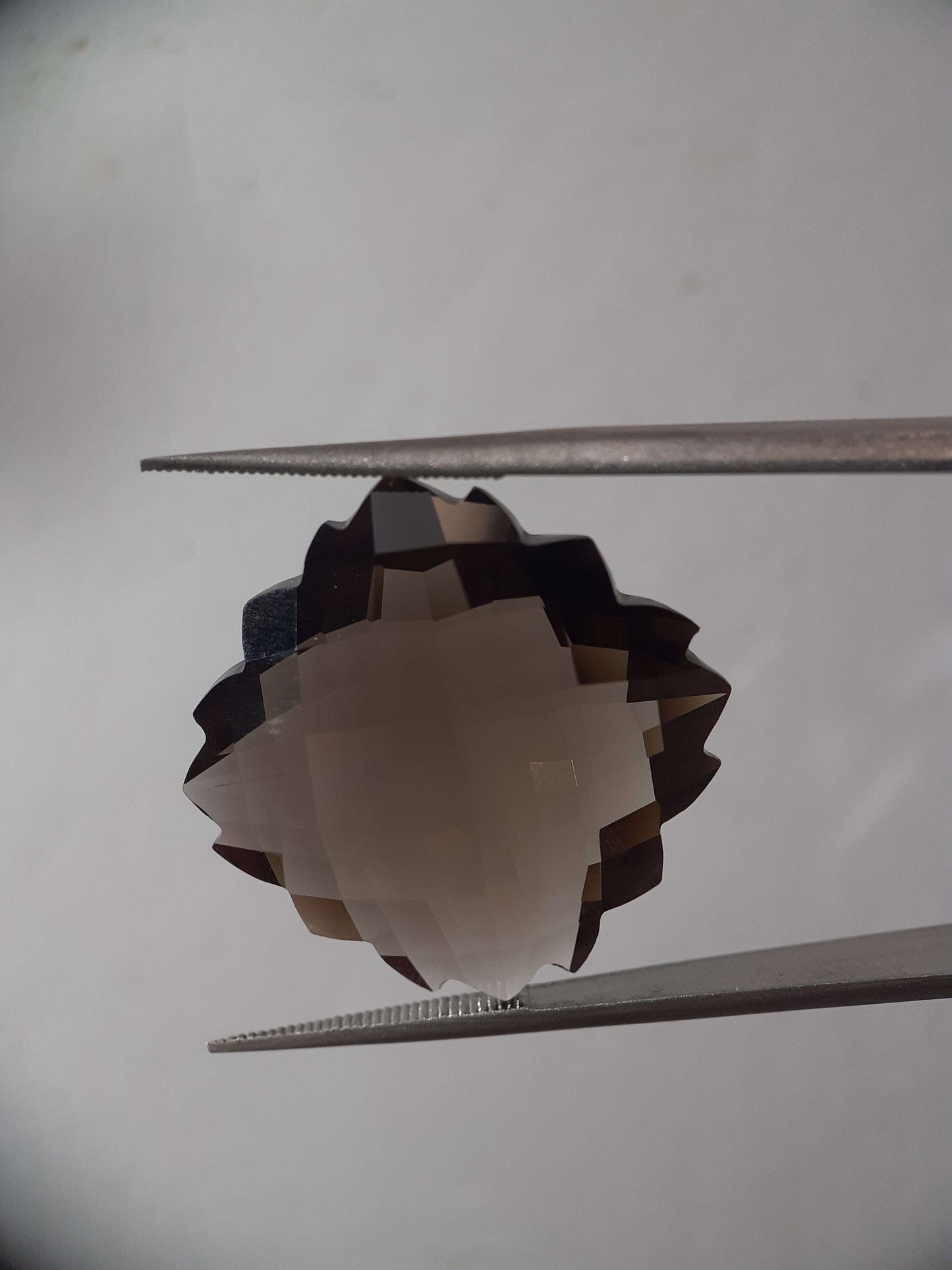 Natural brown smoky quartz - 19.56 ct - fancy - unheated - certified by NGB - Natural Gems Belgium