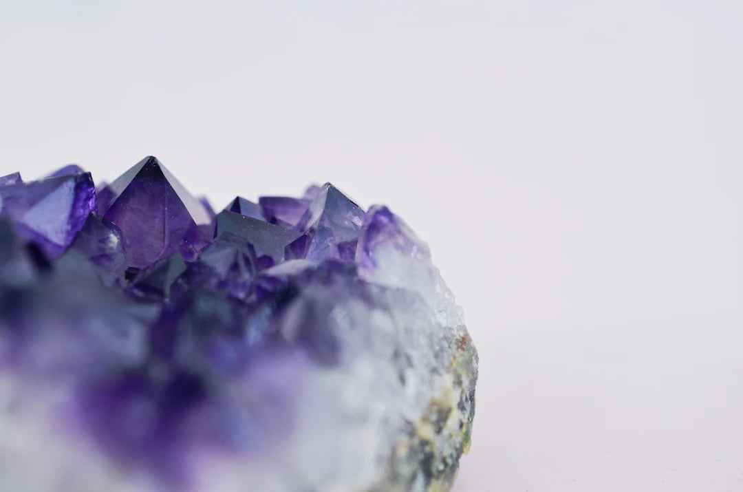 The Art and Evolution of Gemstone Cutting Through the Ages