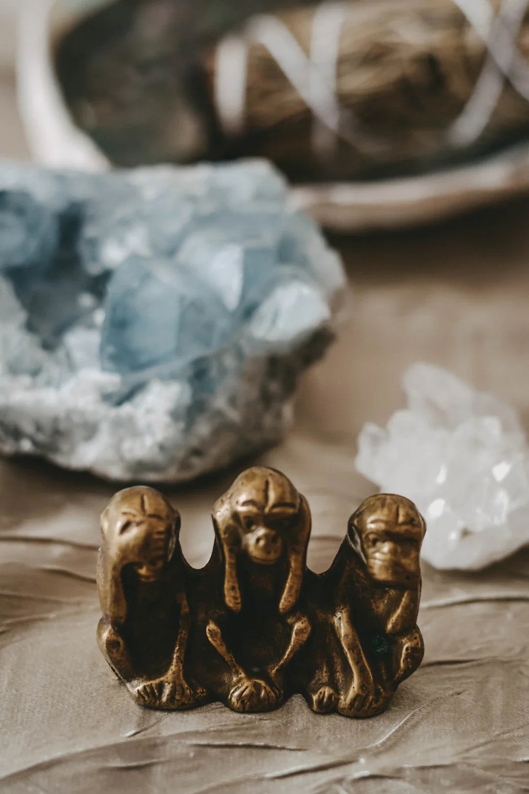 Unlocking the Power of Gemstones in Rituals and Ceremonies