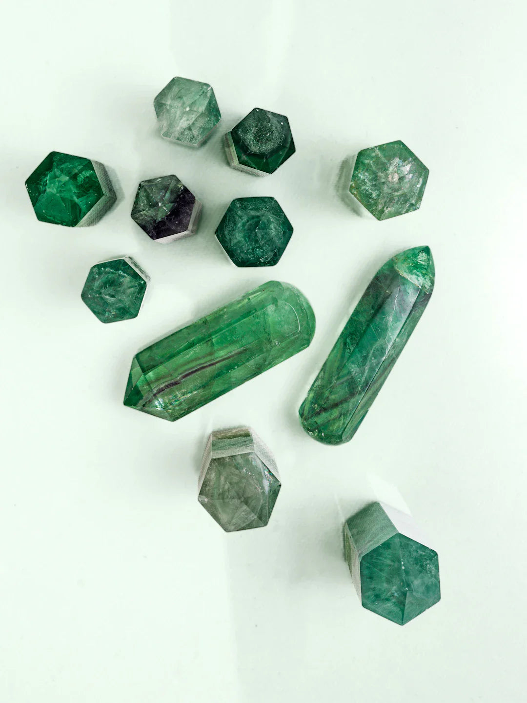 The Art of Cutting and Polishing Rough Gemstones Transforming Nature's Treasures