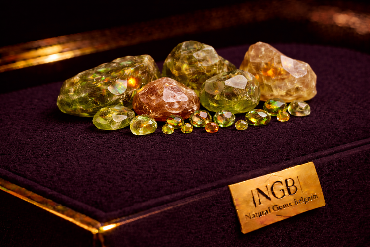 Rough Sphene (Titanite) Gemstones