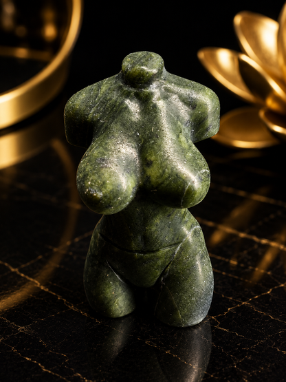 Natural Green Jade Female Torso Carving – Handcrafted Crystal Body Figurine of 6 cm