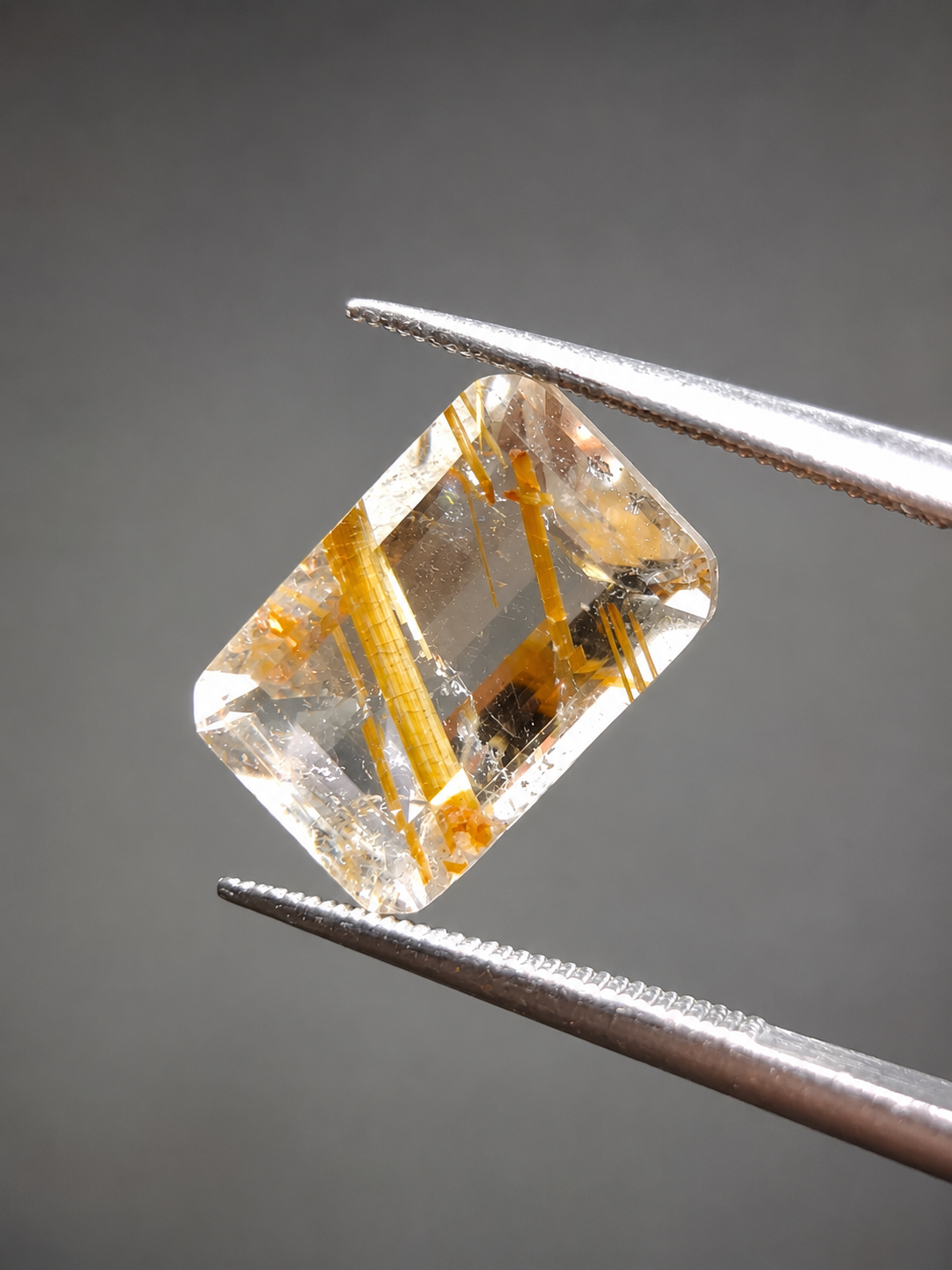 Natural Golden Rutilated Quartz – 3.720 ct Octagon Cut Loose Gemstone – 11.9 × 7.9 mm