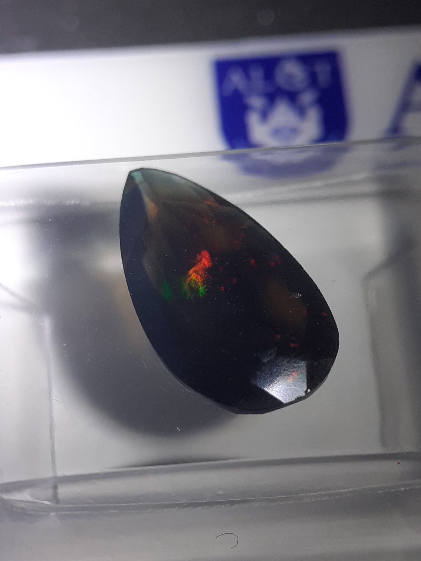 Certified natural Opal - 1.61ct - Ethiopia - sealed - Natural Gems Belgium