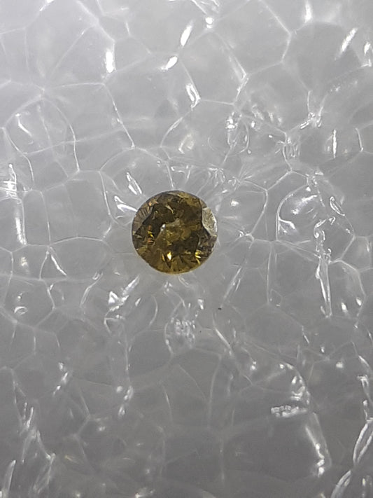 Certified Natural Diamond - Round Brilliant - 0.03ct - I2 - Fancy Deep Greenish Yellow - sealed - Natural Gems Belgium