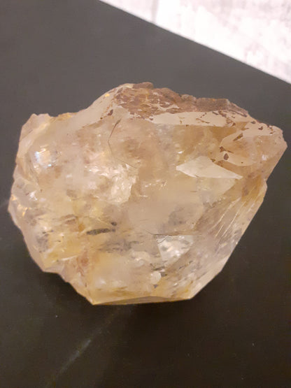 Nice rough natural Quartz with ferro deposit, 875ct - Natural Gems Belgium