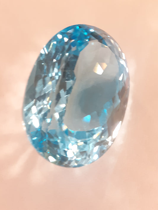 Amazing Natural Swiss Blue Topaz, 29.93 ct, seller certified - Natural Gems Belgium