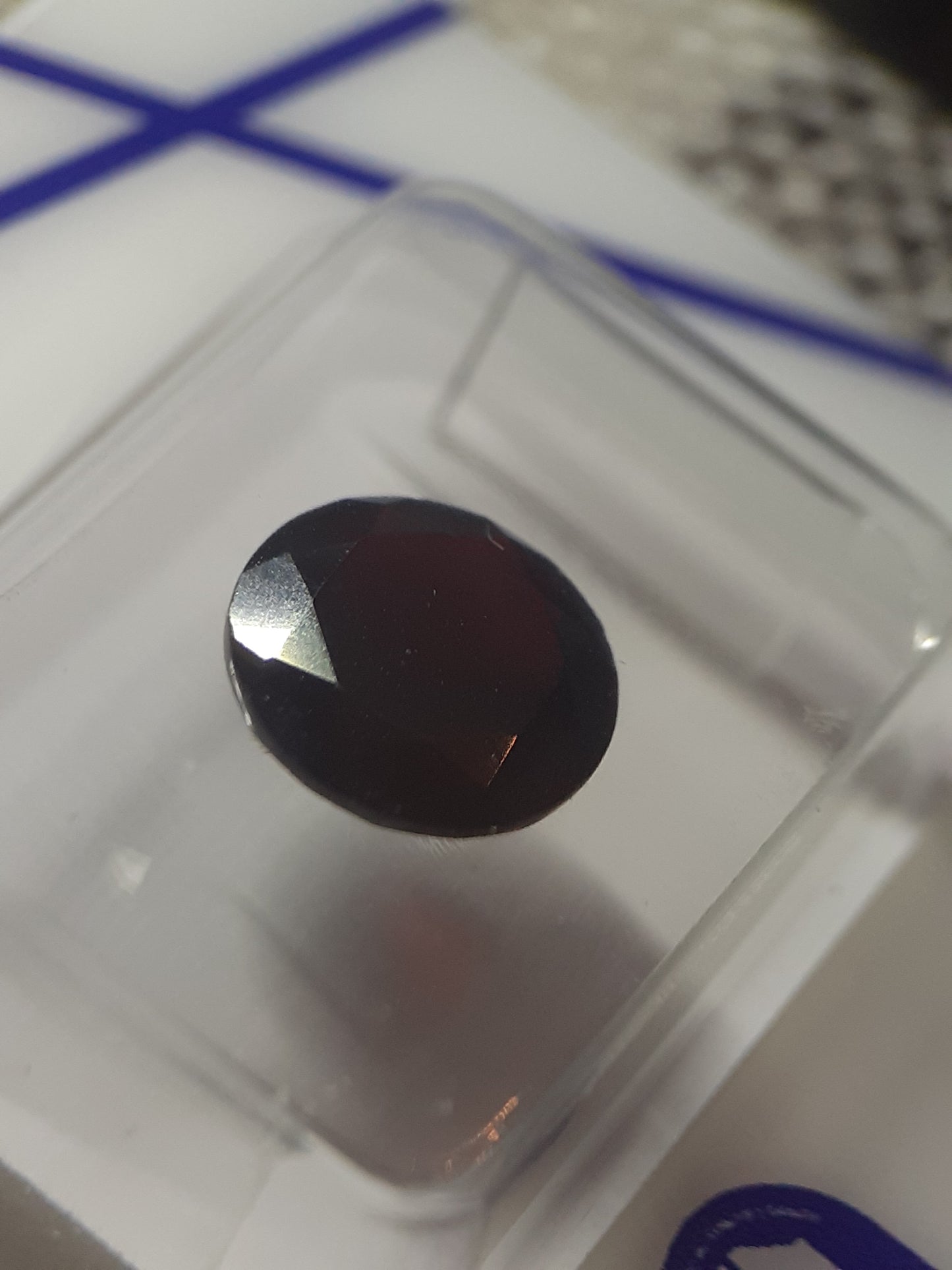 Certified Round Natural Garnet - 2.51 ct - Africa - Sealed - Natural Gems Belgium