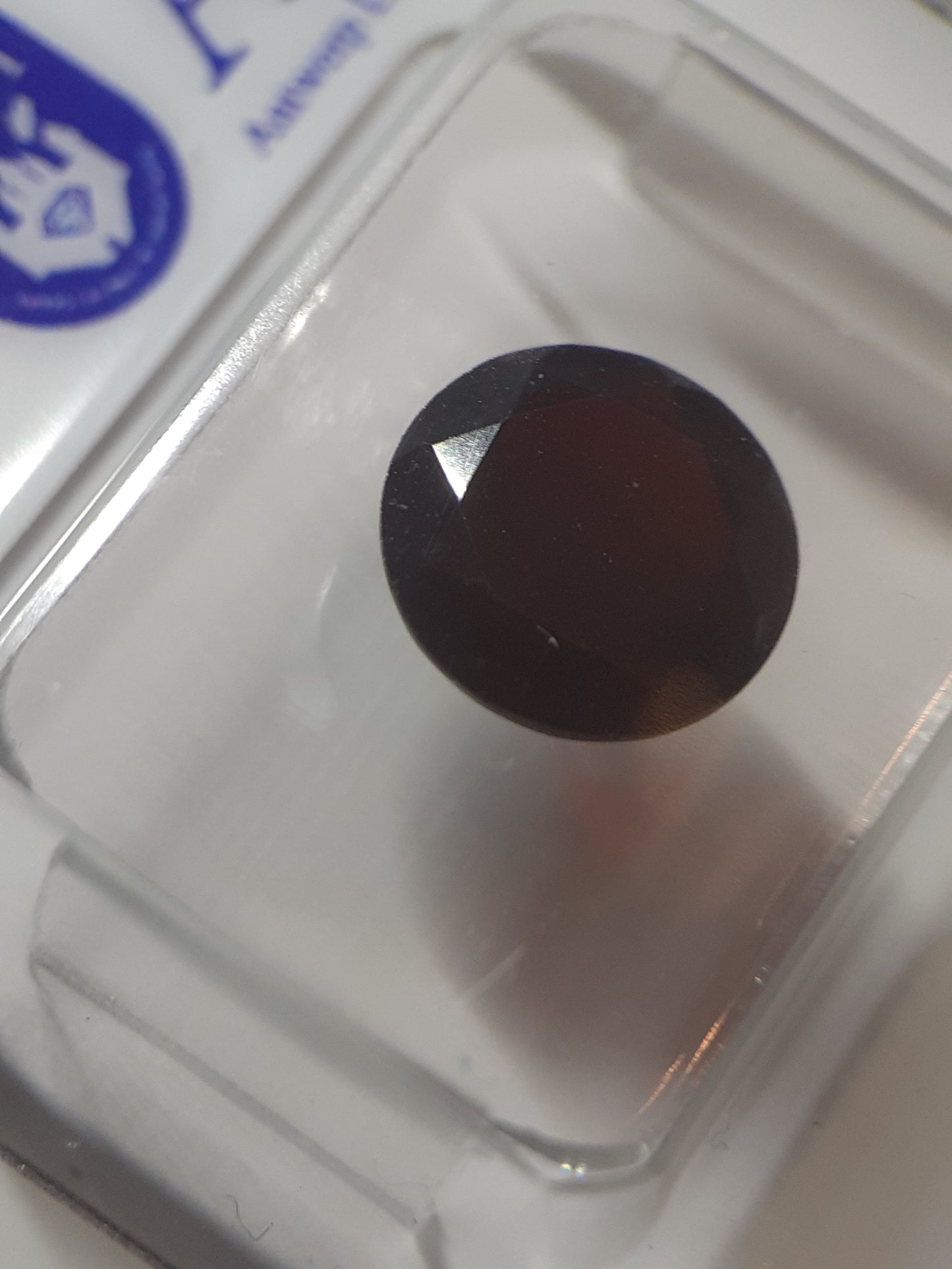 Certified Round Natural Garnet - 2.51 ct - Africa - Sealed - Natural Gems Belgium