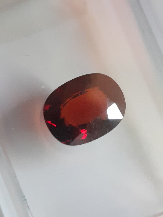 Certified orangy red Spessartite Garnet - 1.17 ct oval  - Sealed - Natural Gems Belgium