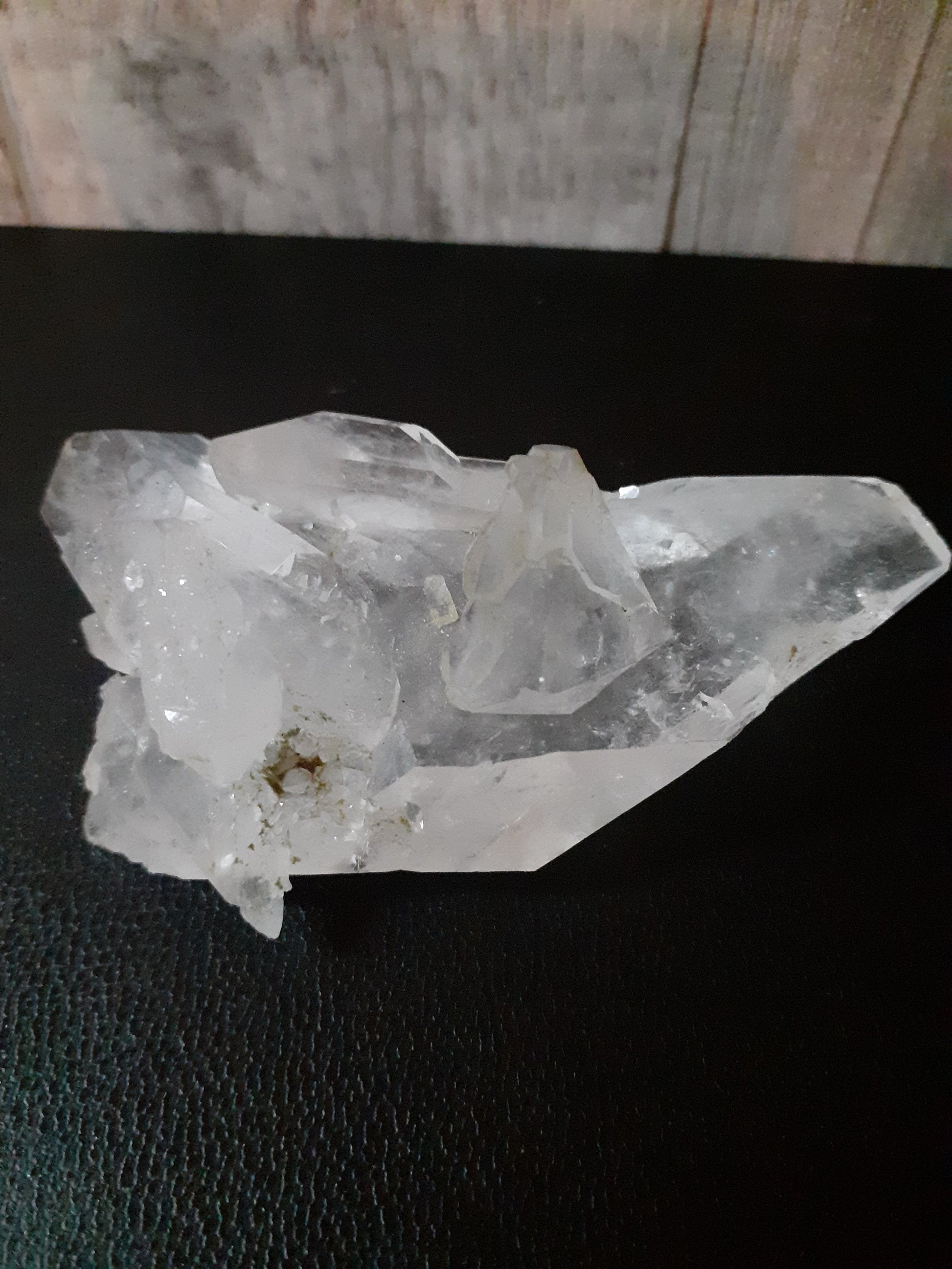 Specimen of natural Quartz, 331 ct or 66.34 gr - Natural Gems Belgium