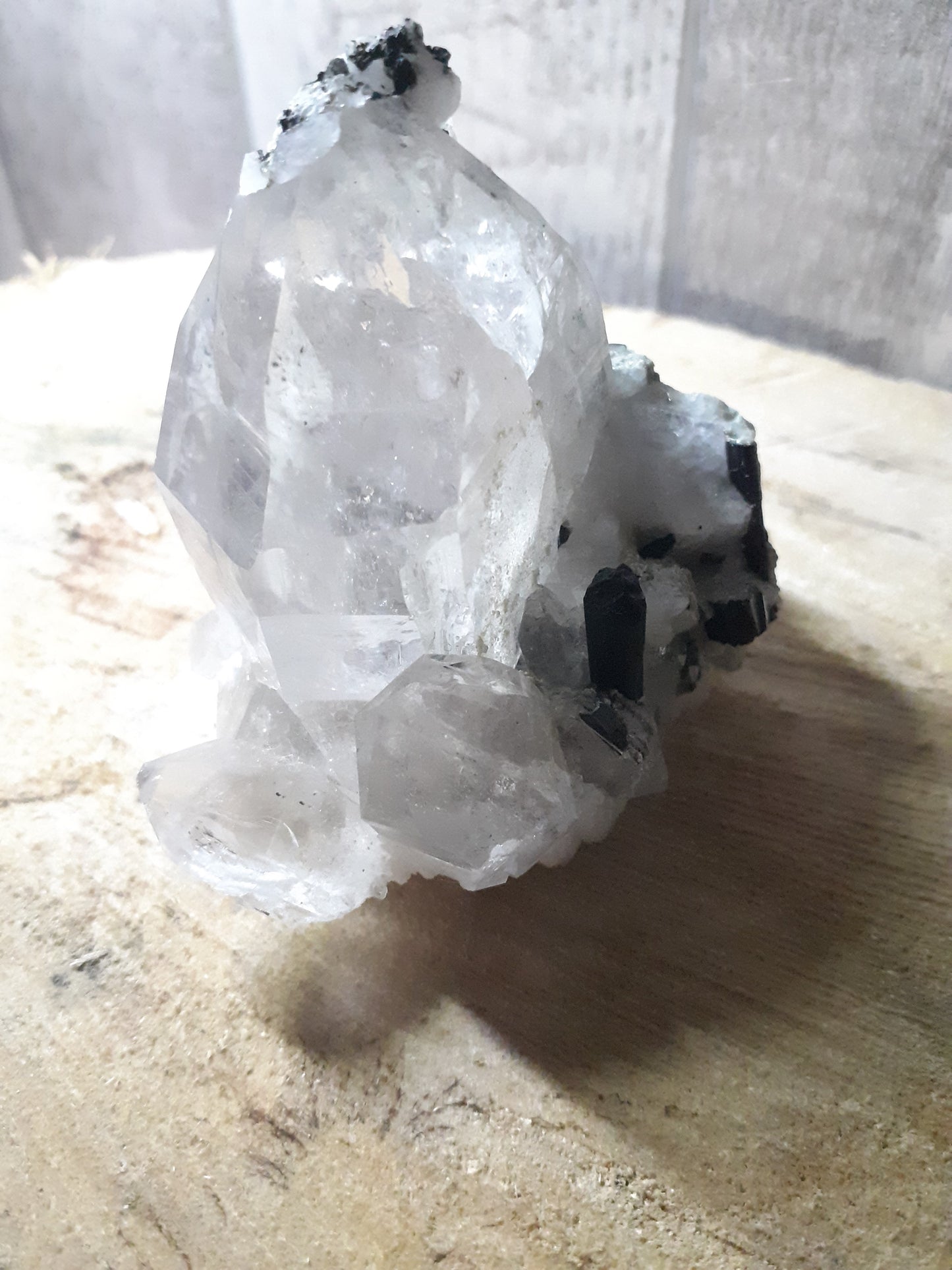 High Quality Specimen of clear crystal quartz cluster with tourmaline and feldspar - Natural Gems Belgium