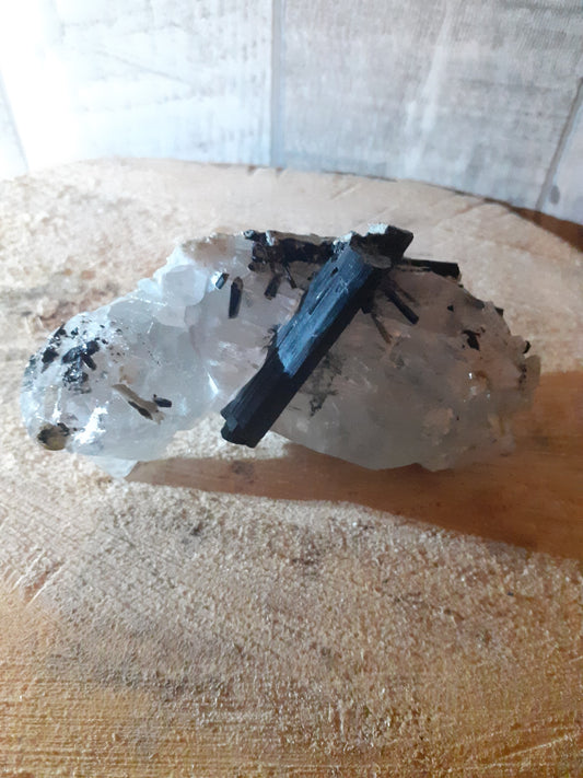 Specimen of black tourmaline crystals embedded in quartz with feldspar, 859.25 ct - Natural Gems Belgium