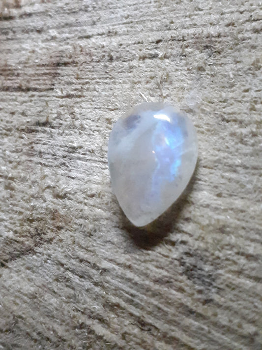cabuchon pale blue moonstone pear, 6.00 ct - Natural Gems Belgium