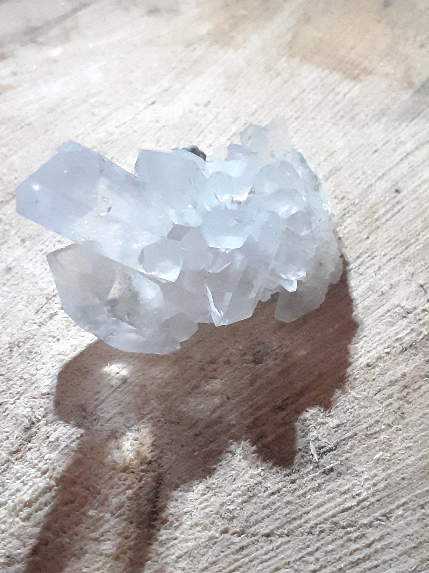 Natural  clear Quartz crystal, 132.20 ct - Natural Gems Belgium