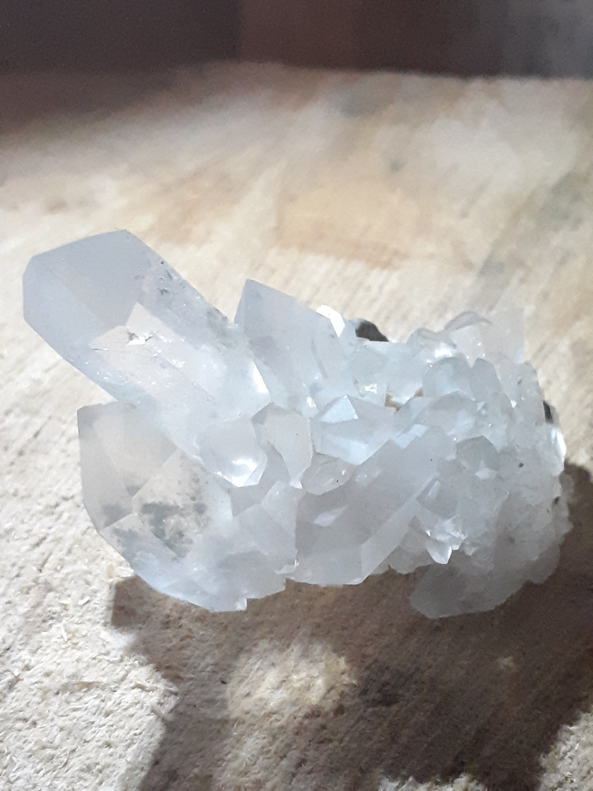 Natural  clear Quartz crystal, 132.20 ct - Natural Gems Belgium