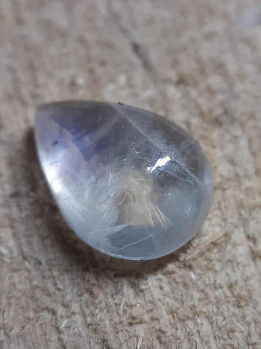 Pale blue pear cabochon moonstone, 4.45 ct - Natural Gems Belgium