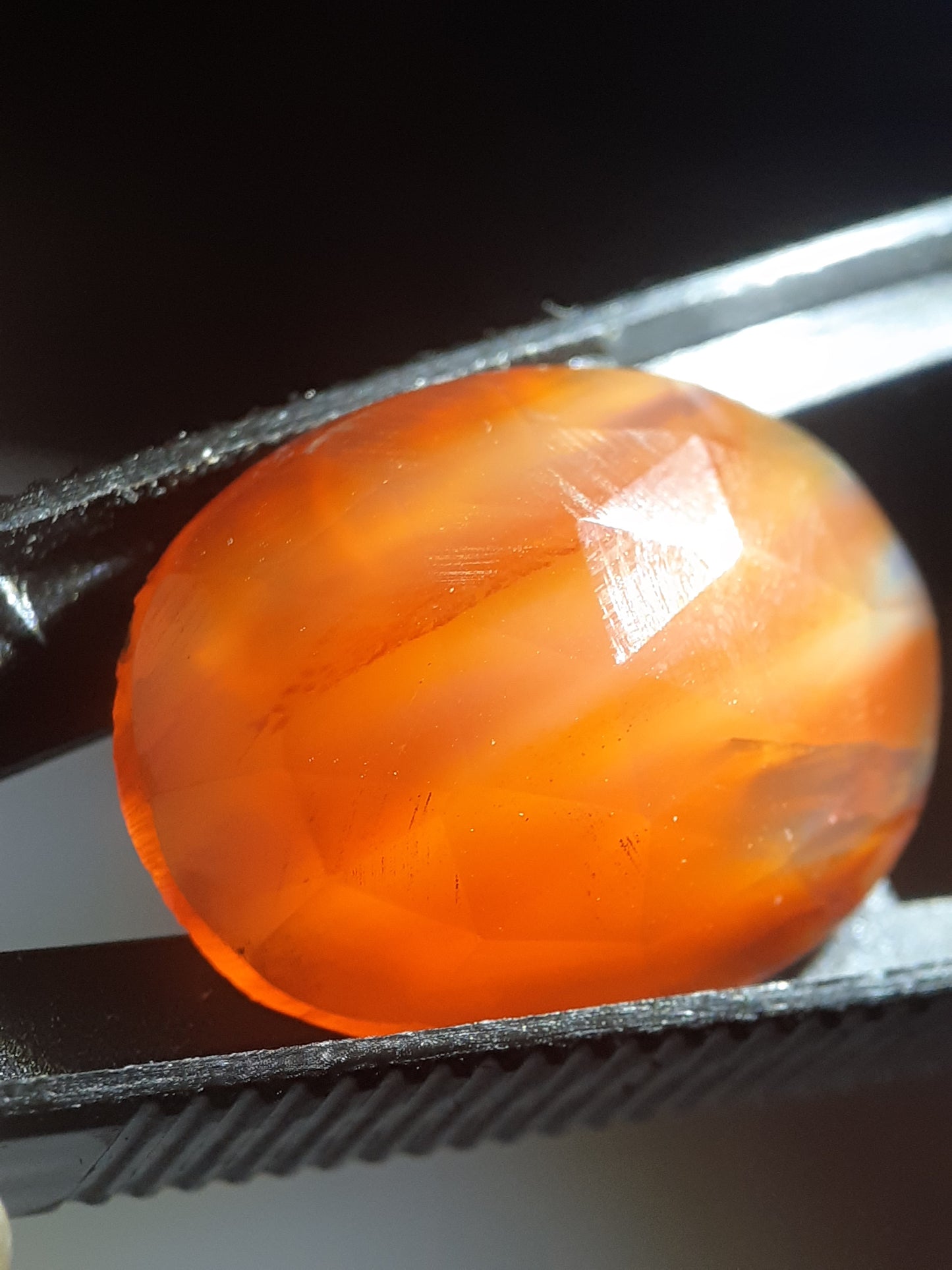 bicolor orange and red Carnelian,rose cut, oval, 12.70 ct - Natural Gems Belgium