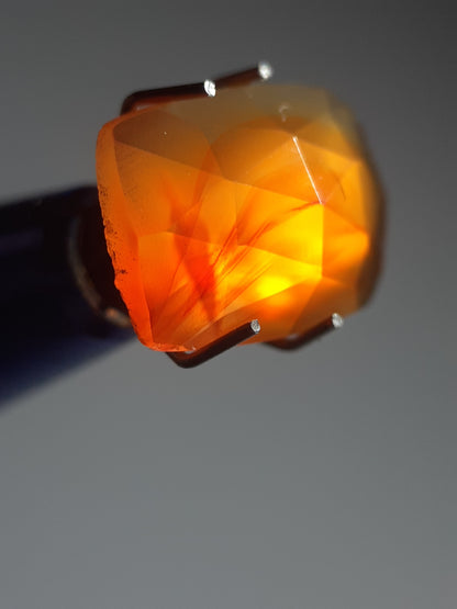 beautiful yellowish reddish orange Carnelian,rose cut, cushion, 3.25 ct - Natural Gems Belgium