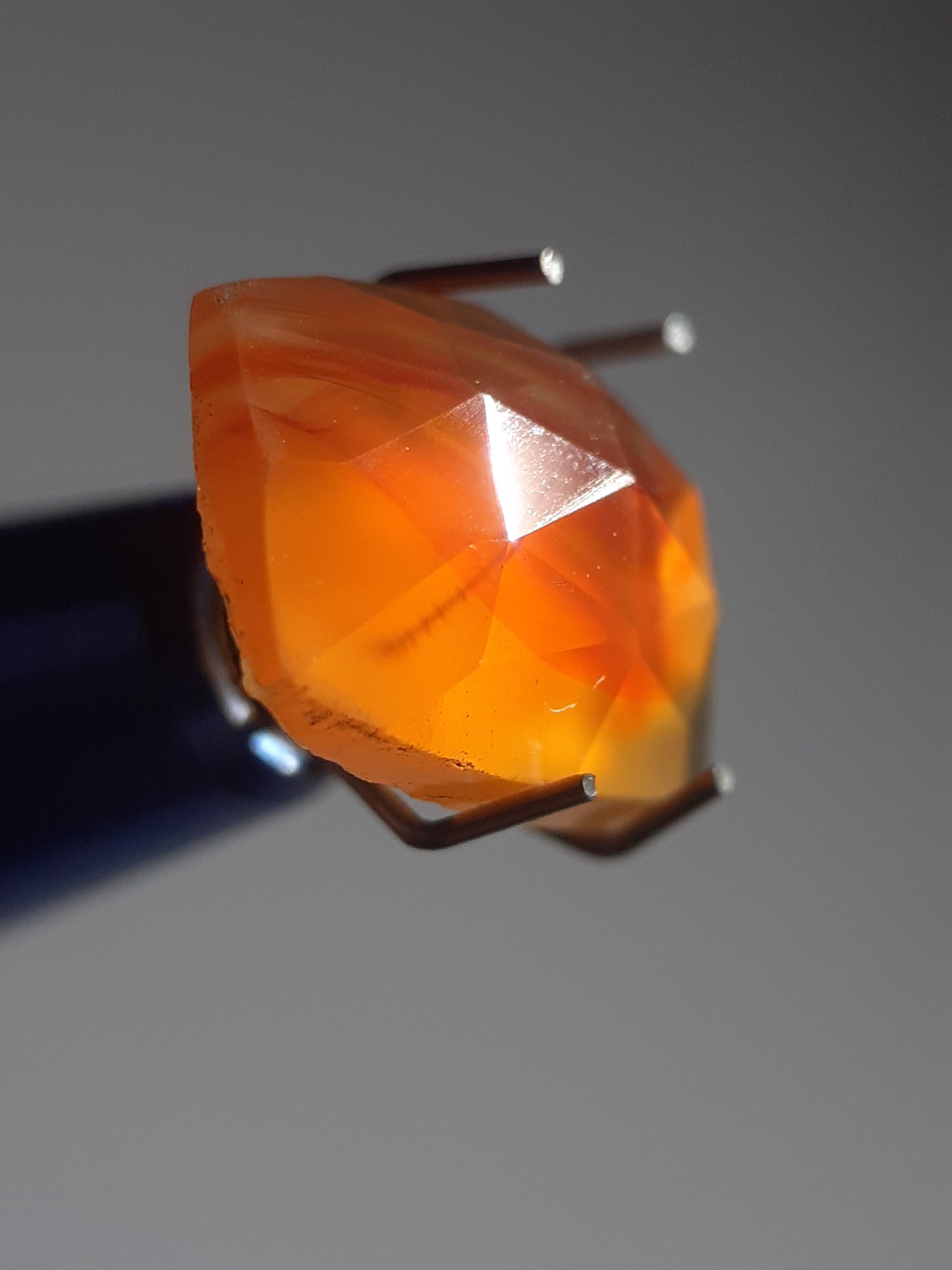 beautiful yellowish reddish orange Carnelian,rose cut, cushion, 3.25 ct - Natural Gems Belgium