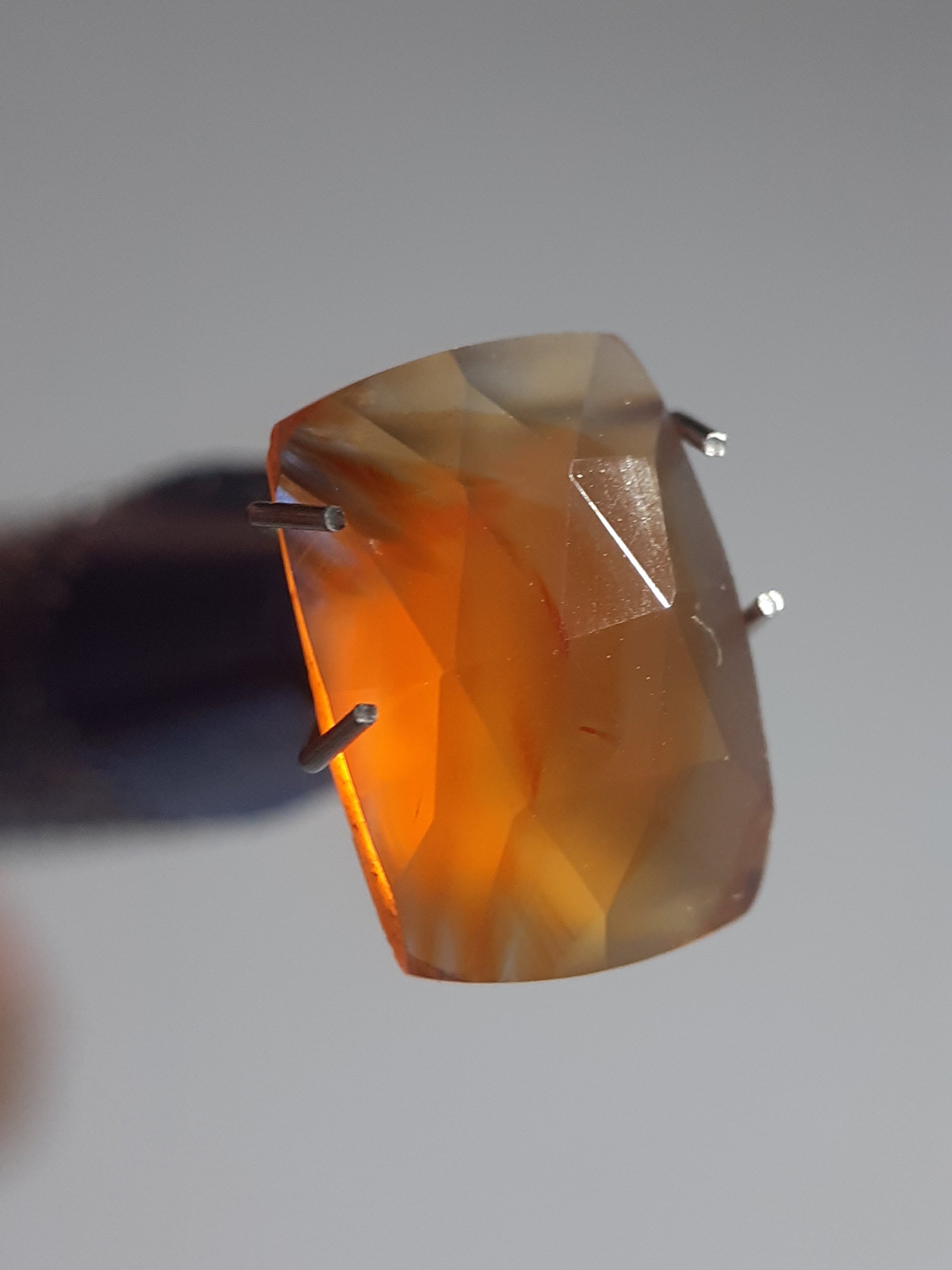 beautiful yellowish reddish orange Carnelian,rose cut, cushion, 3.25 ct - Natural Gems Belgium