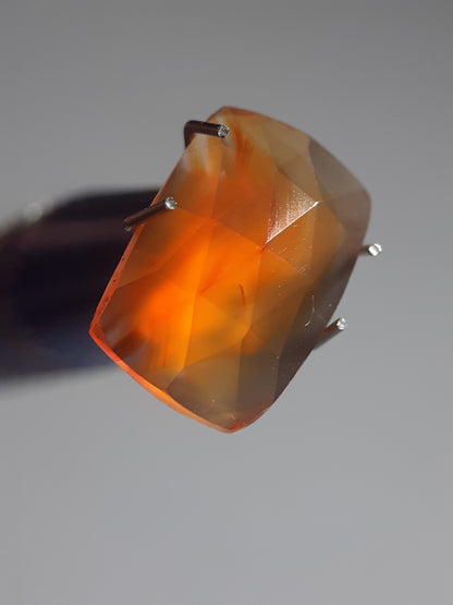 beautiful yellowish reddish orange Carnelian,rose cut, cushion, 3.25 ct - Natural Gems Belgium