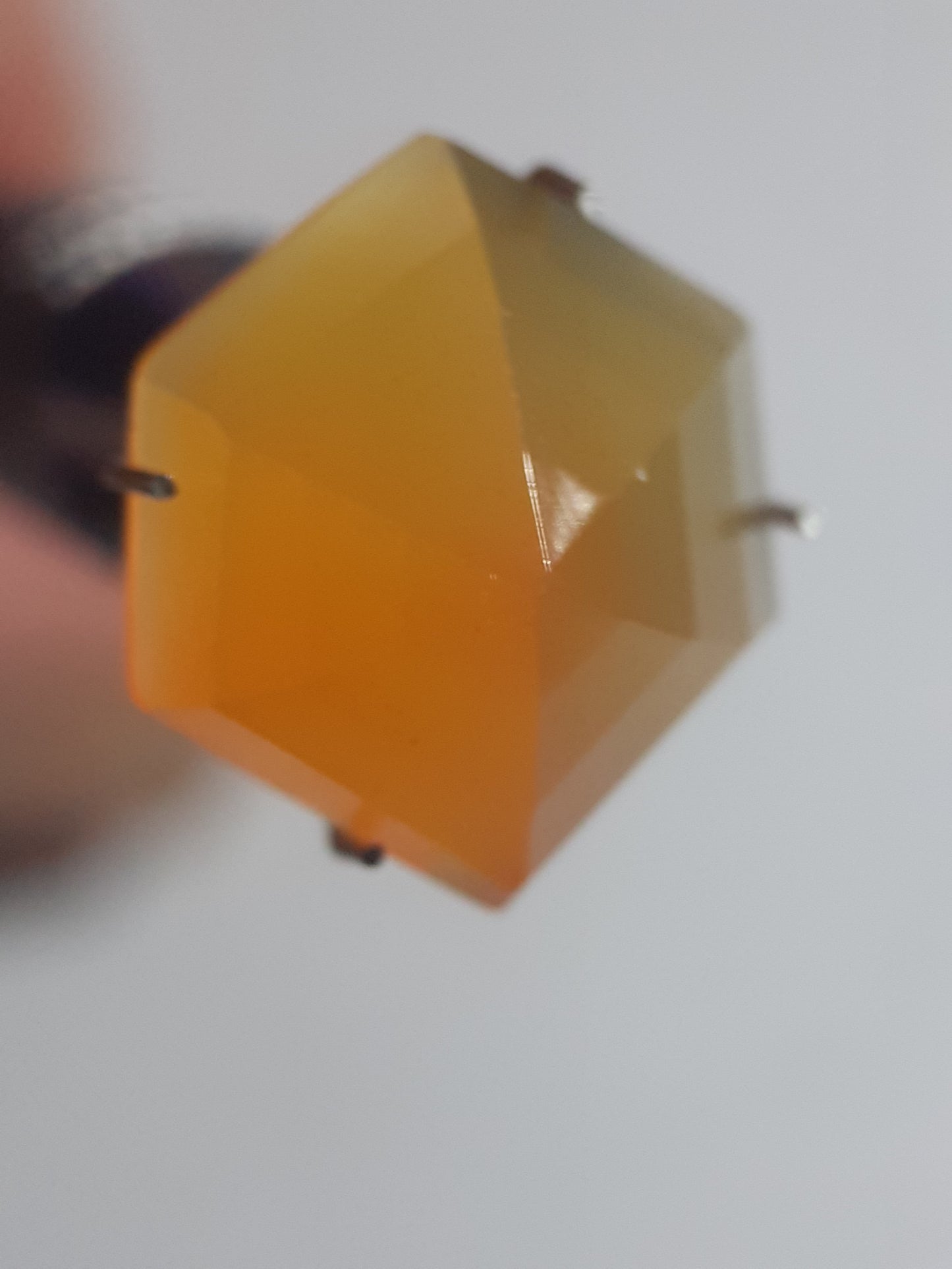 yellow orange Carnelian,rose cut, hexagon, 7.15 ct - Natural Gems Belgium