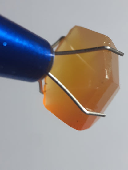 yellow orange Carnelian,rose cut, hexagon, 7.15 ct - Natural Gems Belgium