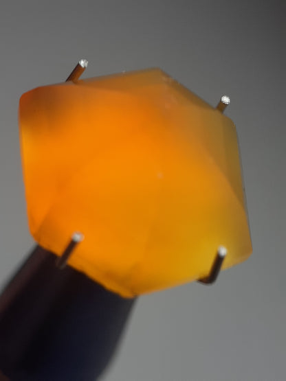 yellow orange Carnelian,rose cut, hexagon, 7.15 ct - Natural Gems Belgium