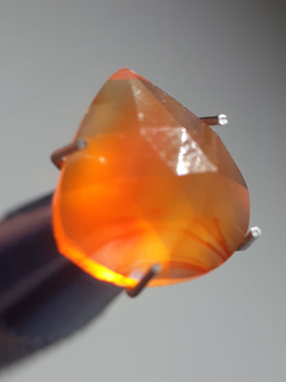 brownish reddish orange Carnelian,rose cut, pear, 2.67 ct - Natural Gems Belgium