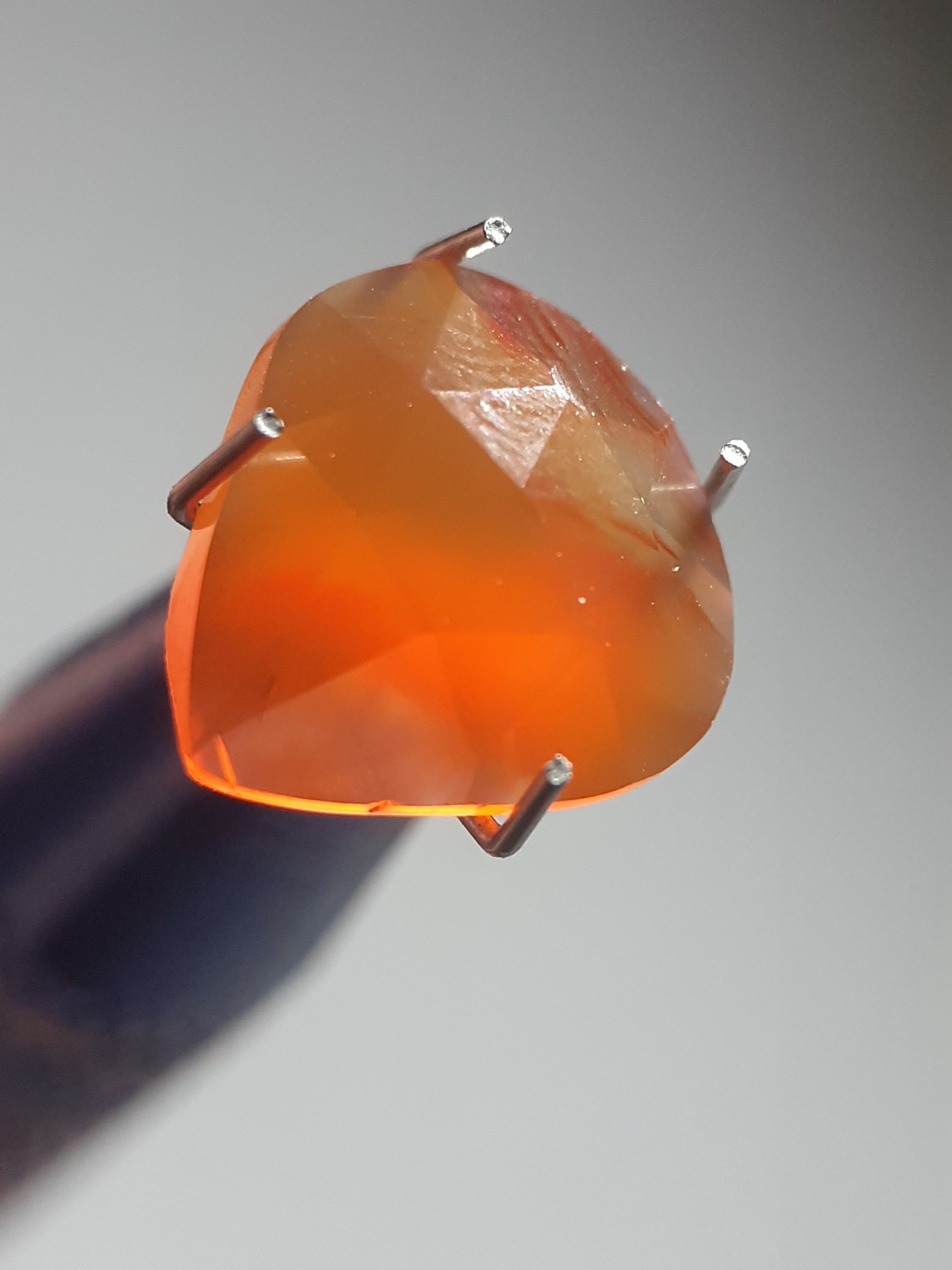 brownish reddish orange Carnelian,rose cut, pear, 2.67 ct - Natural Gems Belgium