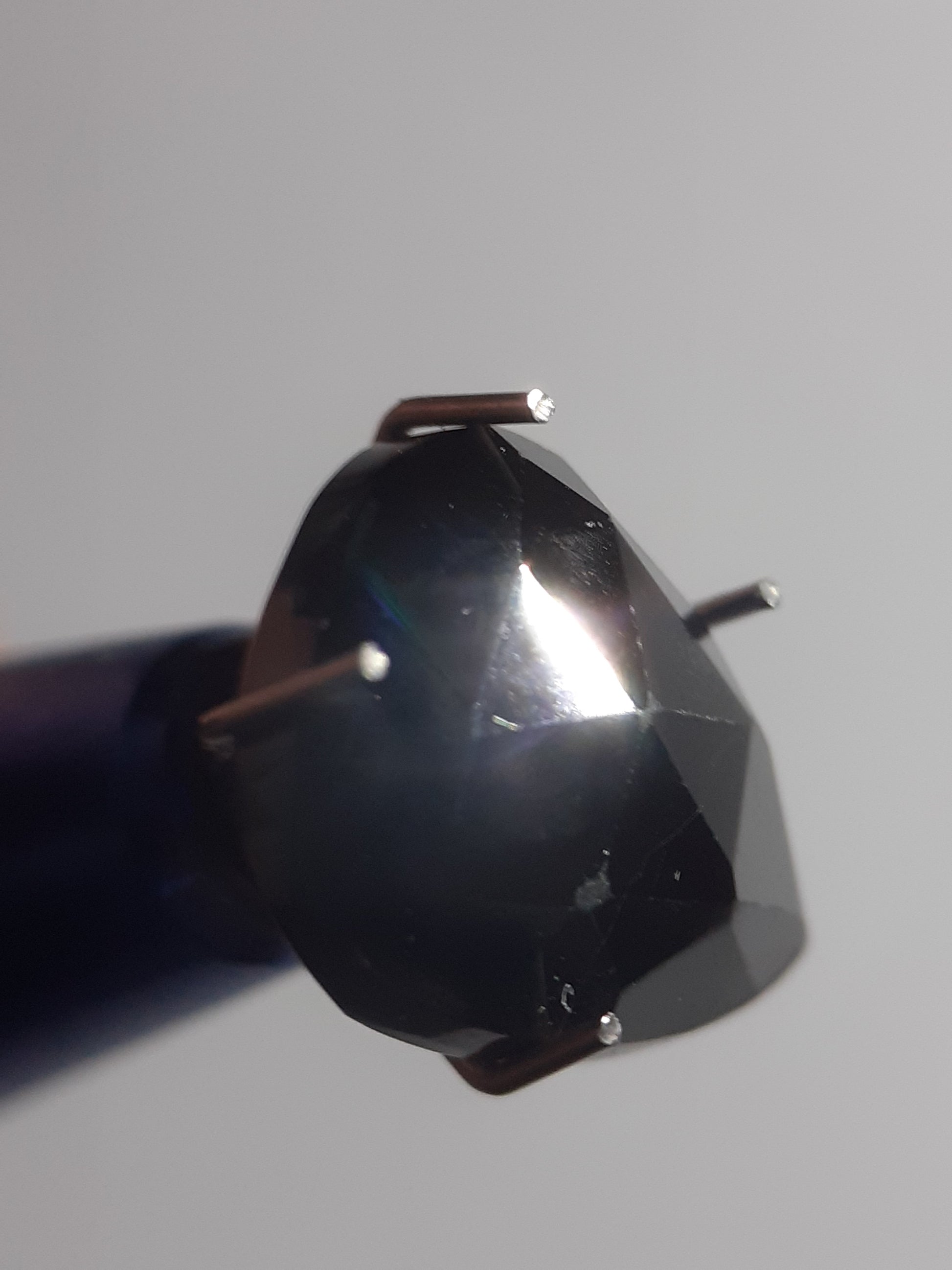 Natural Black Spinel, pear rose cut , 4.05 ct, Afrika , untreated - Natural Gems Belgium