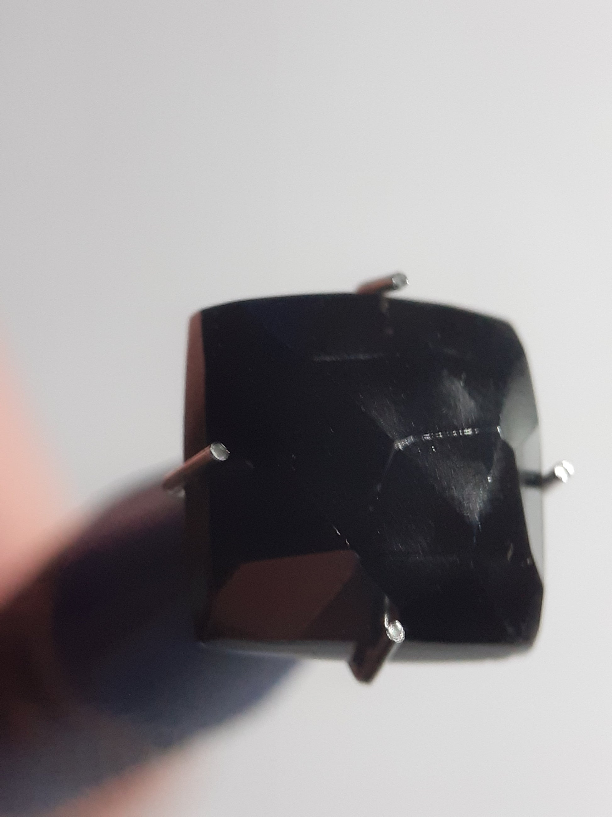 Natural Black Spinel, square cushion rose cut , 5.05 ct, Afrika , untreated - Natural Gems Belgium