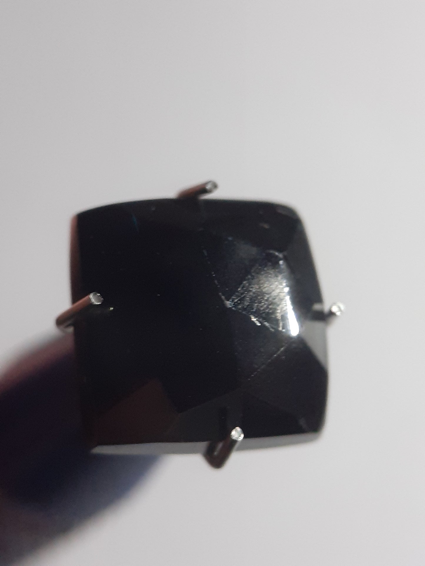 Natural Black Spinel, square cushion rose cut , 5.05 ct, Afrika , untreated - Natural Gems Belgium