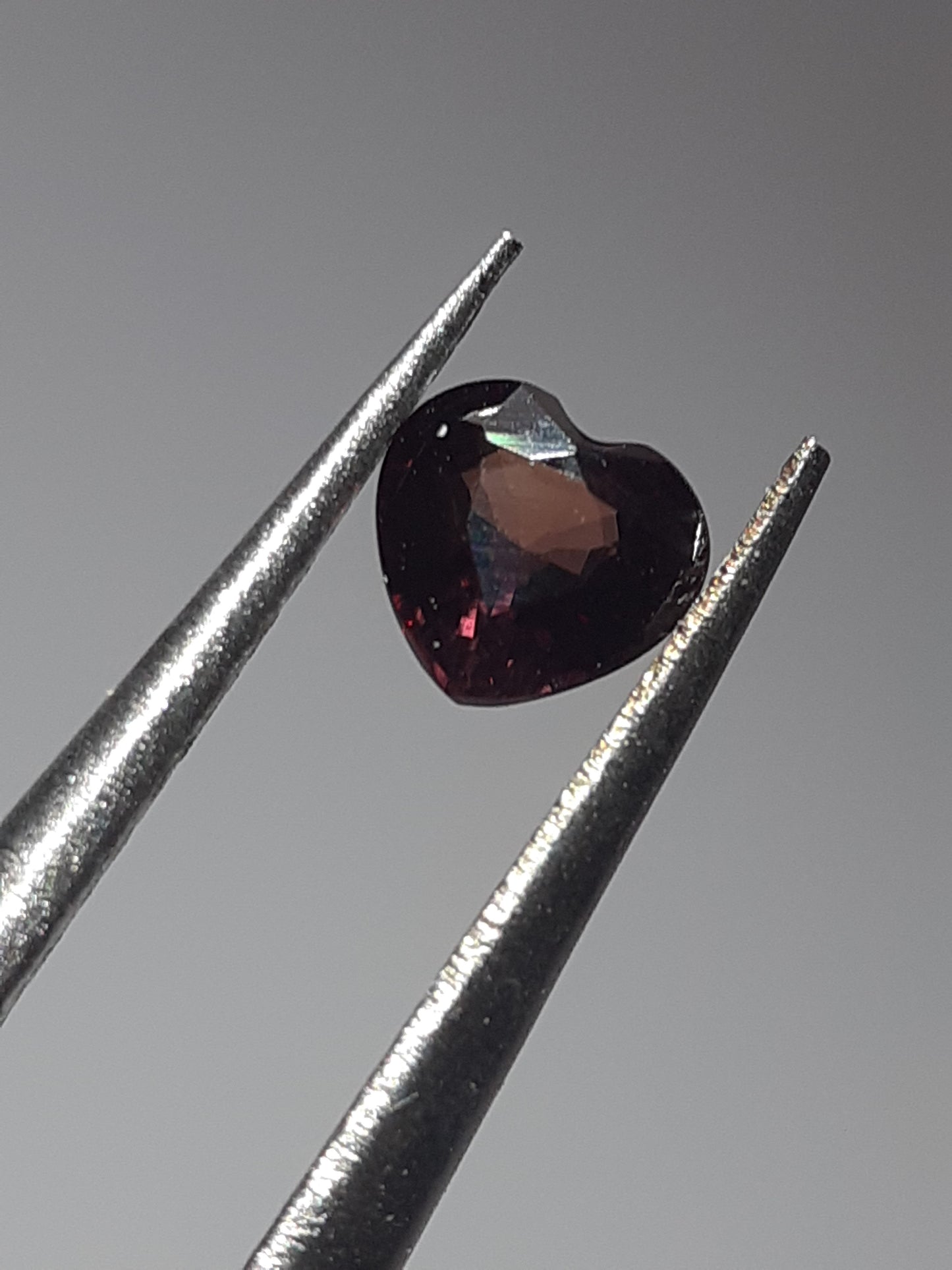 Natural purplish pink Sapphire - 0.23 ct - Heart - unheated - Tanzania - Certified by NGB - Natural Gems Belgium